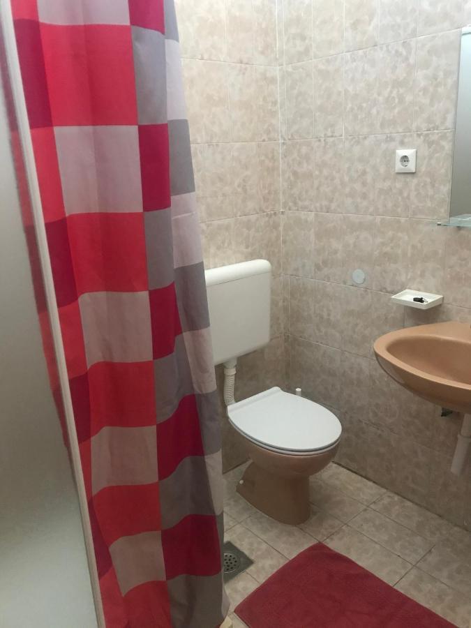 Apartmani Vilma Pakostane Exterior photo